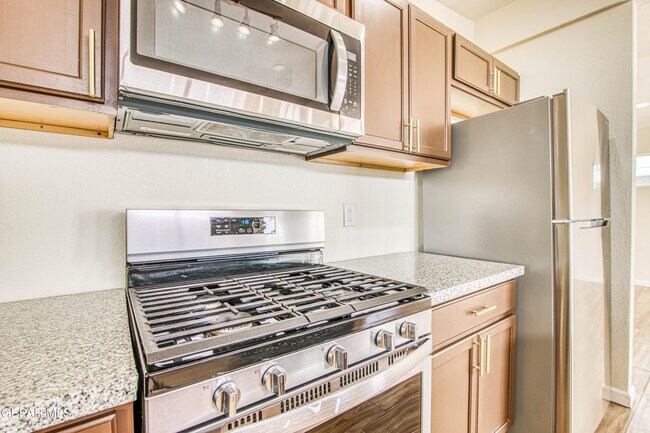 Building Photo - 8818 Mt Elbert Dr