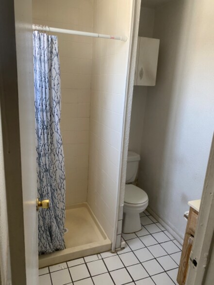 Building Photo - 951.5 W 59th Dr