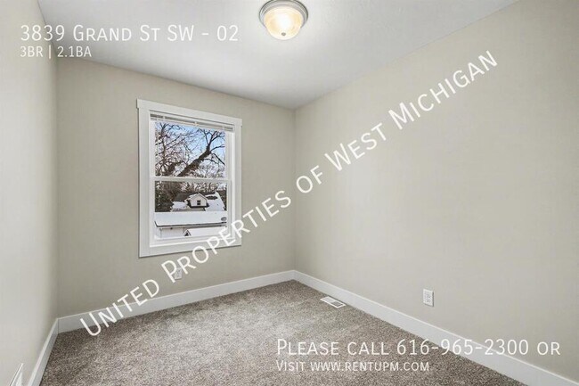 Building Photo - 3839 Grand St SW