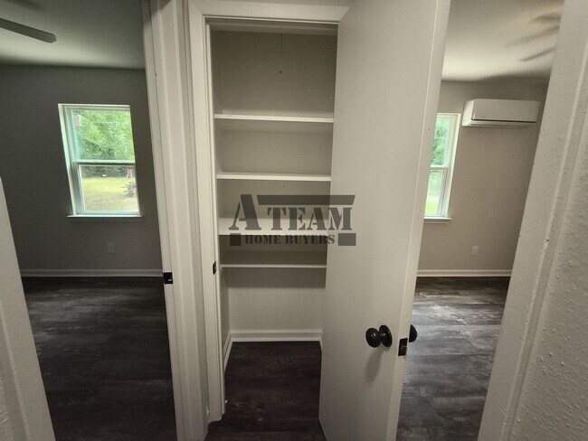 Building Photo - Cozy 2 Bed 1 Bath home for rent!