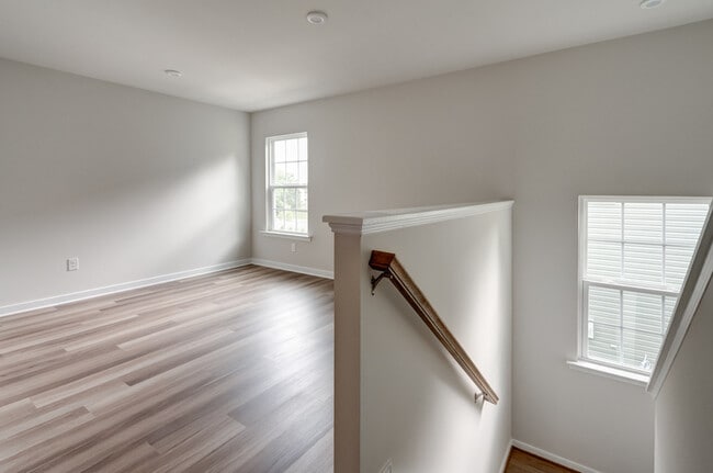 Building Photo - 317 Northfield Hts Ln