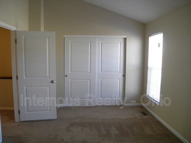 Building Photo - 6500 Crab Apple Dr
