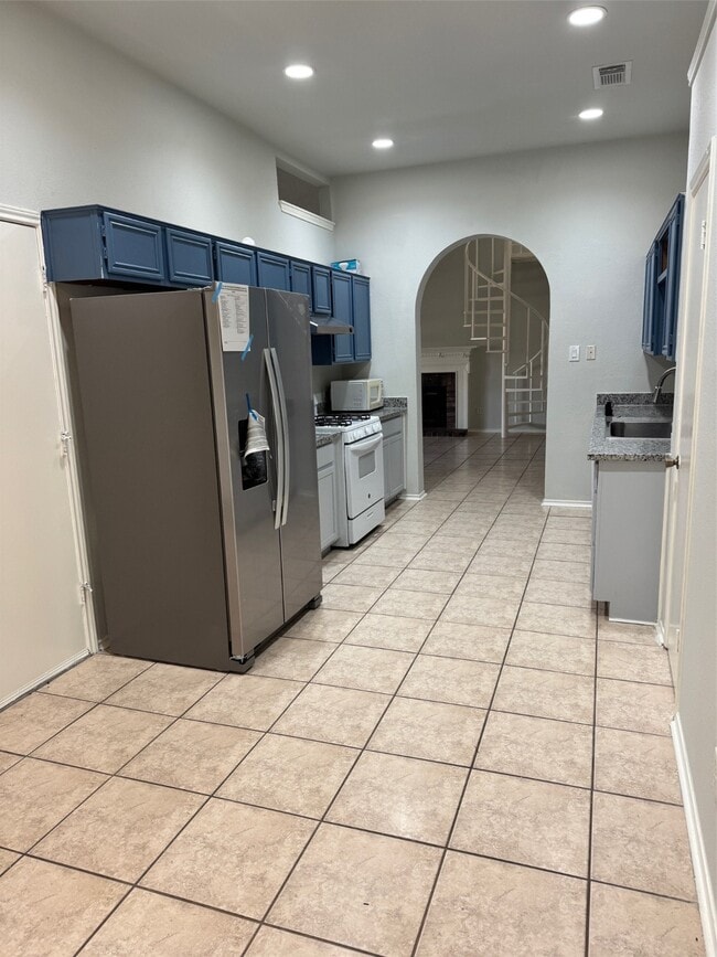 Building Photo - 5838 N Magazine Cir