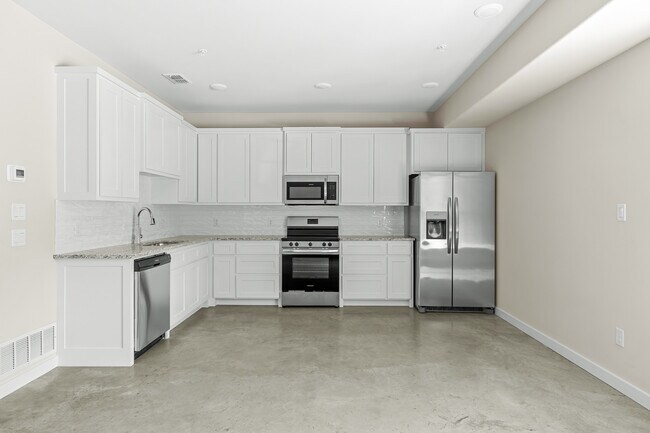 Building Photo - 2290 W Tarleton St