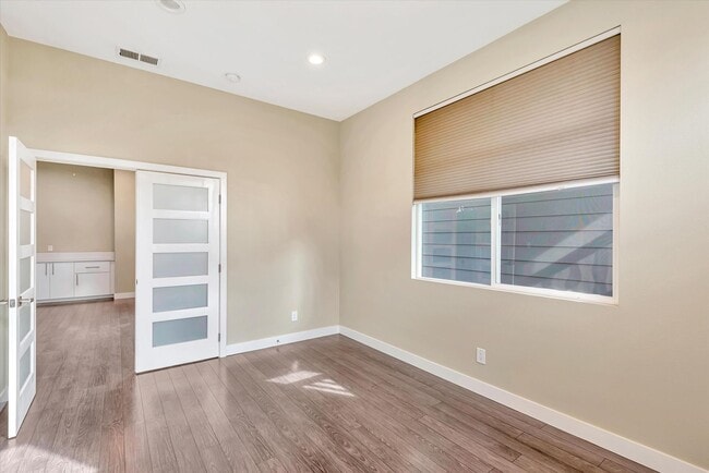 Building Photo - Modern Elegance & Effortless Style l 4BR Santa Clara Home