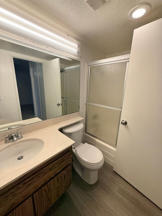 Building Photo - Pheasant Creek Condo 2 Bed | 2 Bath | Upper Unit w/ Vaulted Ceiling & Private Garage!