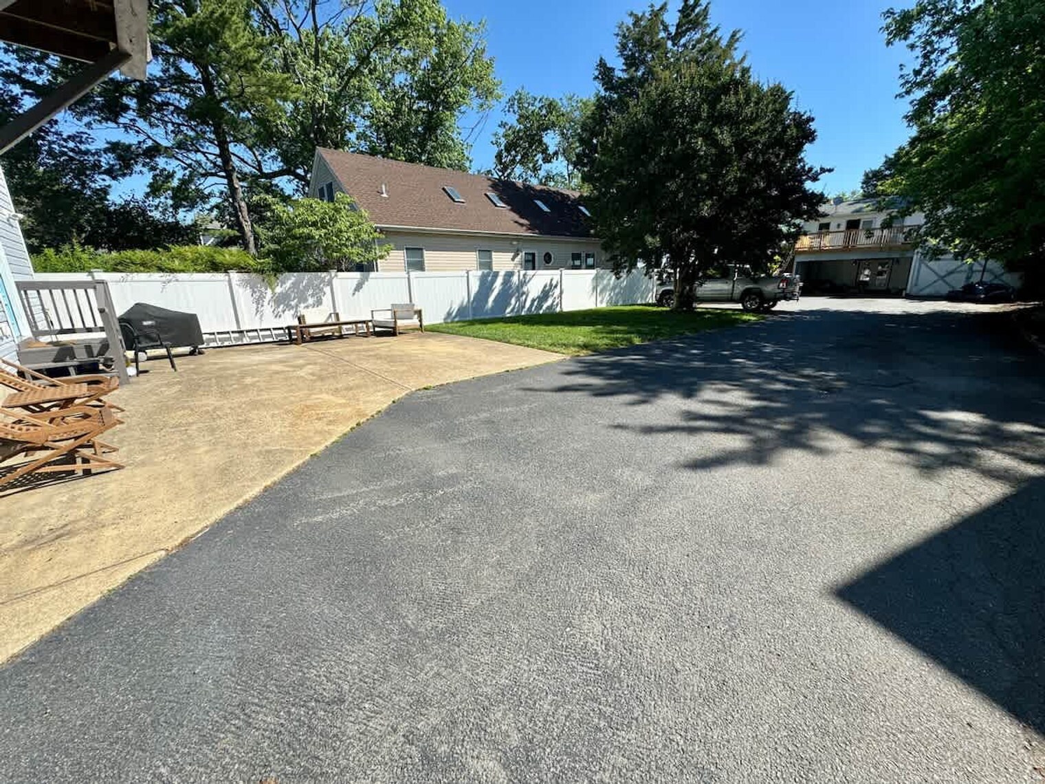 Building Photo - 14386 Calvert St