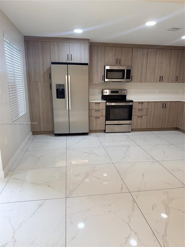 Building Photo - 25743 SW 144th Ave