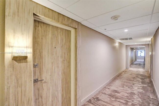 Building Photo - 10275 Collins Ave