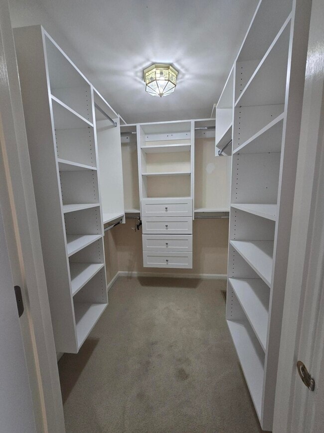 Building Photo - 1021 Whirlaway Dr