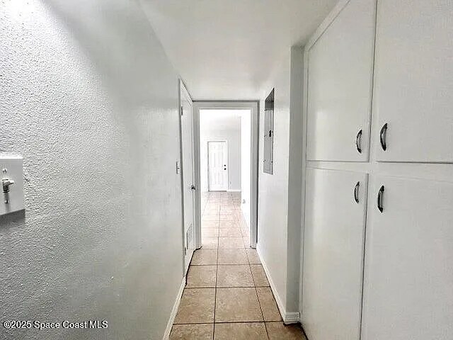 Building Photo - 1208 Willow Ln