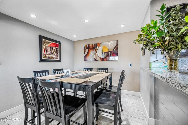 Building Photo - 7940 E Camelback Rd