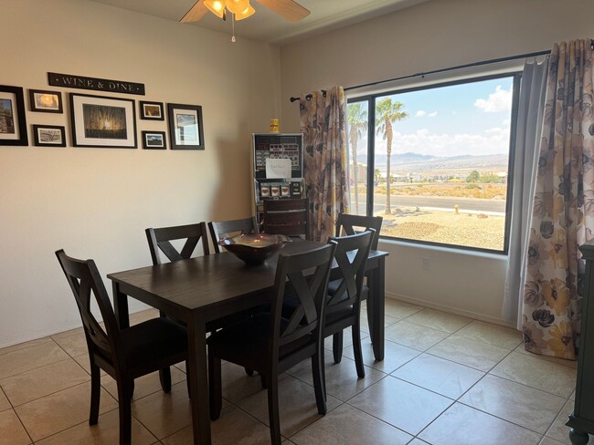 Building Photo - SHORT TERM FULLY FURNISHED 3BD/3BA TOWNHOUSE