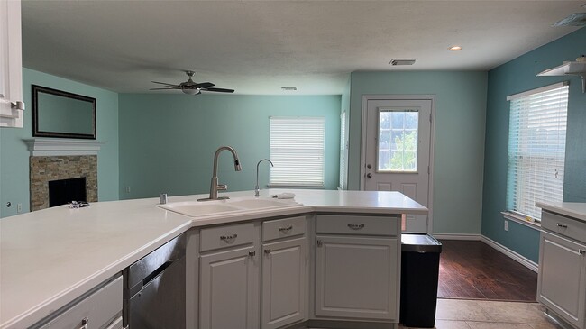 Building Photo - 9735 Beckwood Post Dr