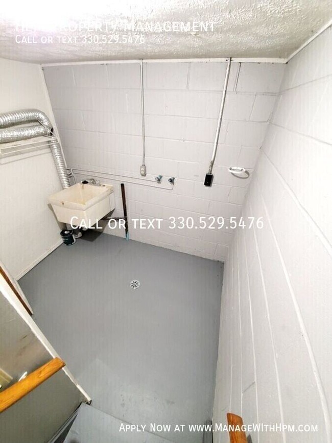 Building Photo - 5780 Portage St NW