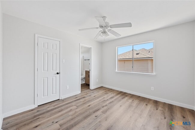 Building Photo - 107 Cedargrove