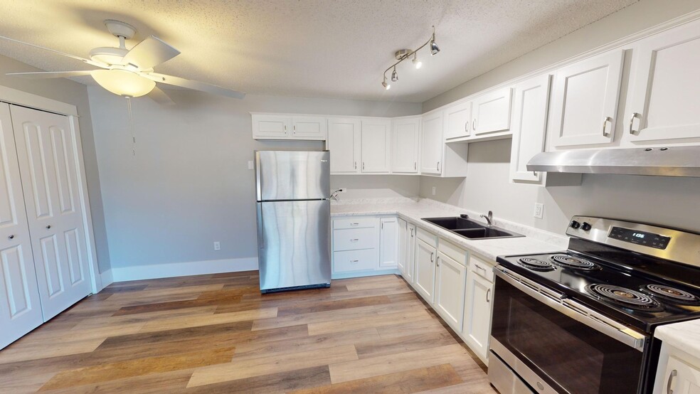 Interior Photo - Bethel On Bryant