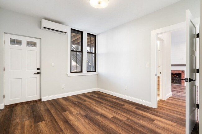 Building Photo - 31 Monadnock St
