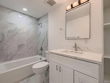 Building Photo - 7315 Upham Ct