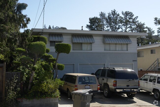 Building Photo - 2914 Carmel St