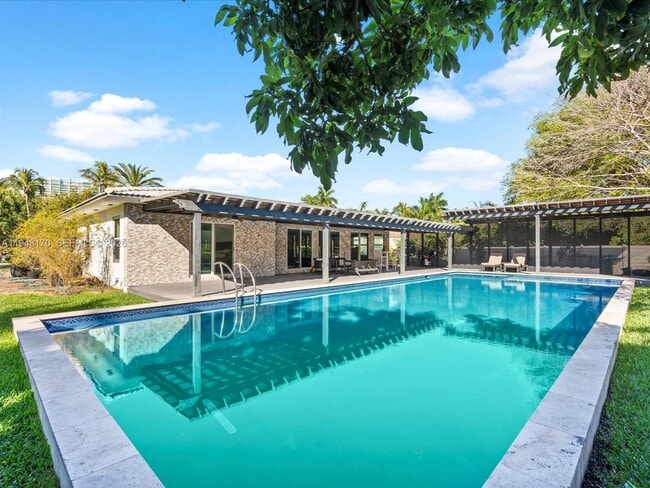 Building Photo - 201 Golden Beach Dr