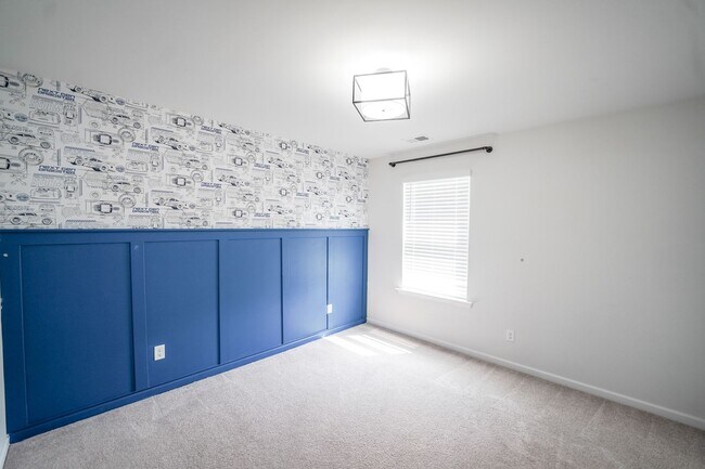 Building Photo - Coming Available!