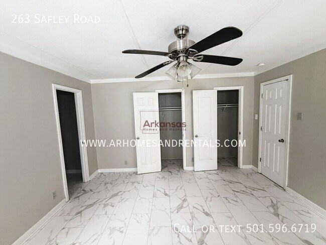Building Photo - 263 Safley Rd