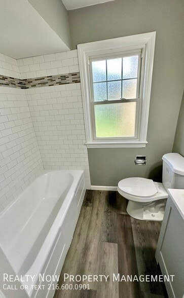 Building Photo - 1247 Argonne Rd