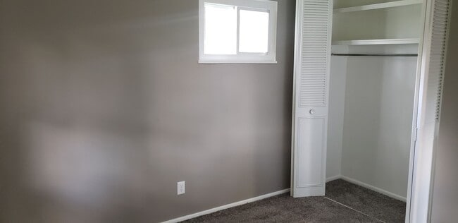 Building Photo - Great single family home!