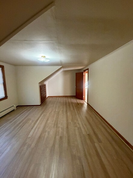 Building Photo - 190 Hoskins Rd