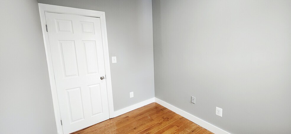 Building Photo - 3 Wilbur Ct