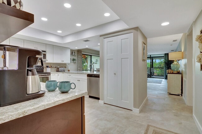 Building Photo - 16436 Timberlakes Dr