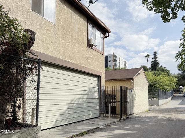 Building Photo - 318 Laveta Terrace