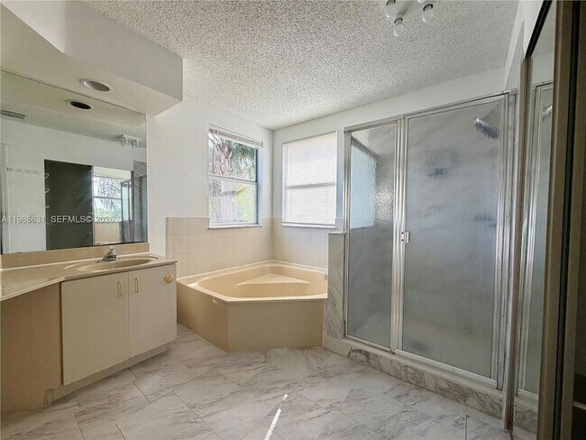 Building Photo - 12619 NW 11th Pl