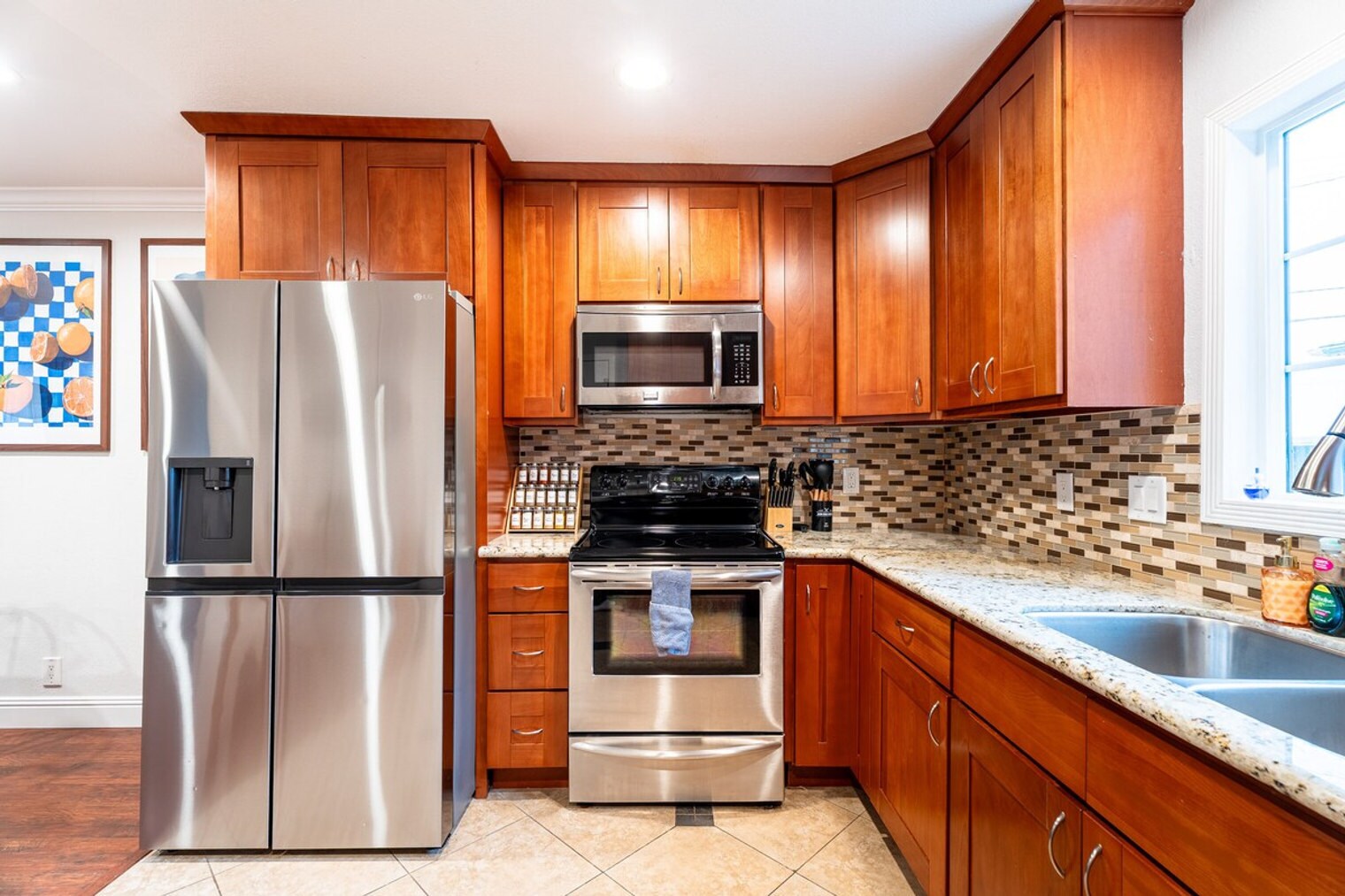 Building Photo - 1004 Airport Blvd