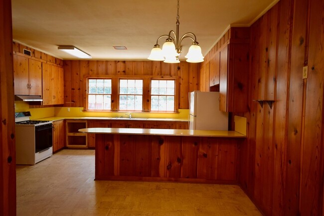 Building Photo - Large Home Close to Downtown Ruston
