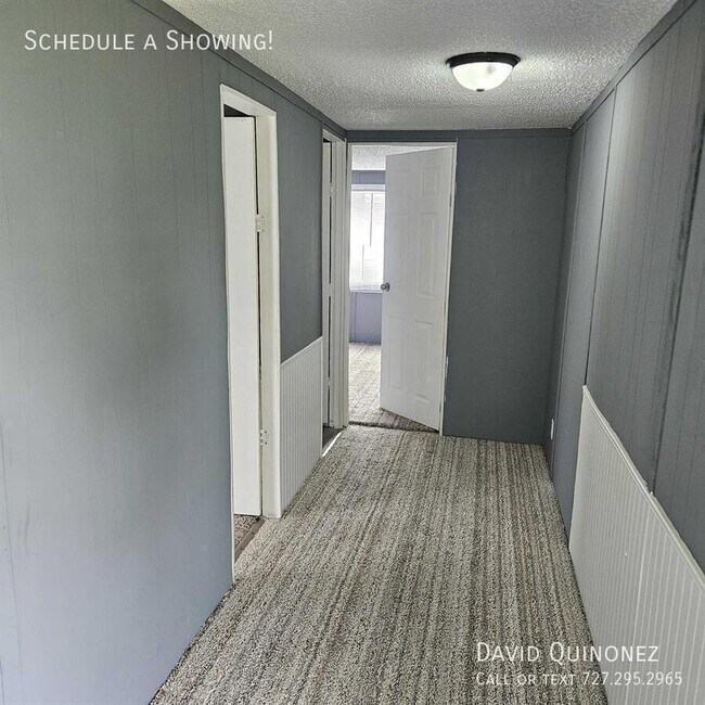 Building Photo - 5606 Lesteele-