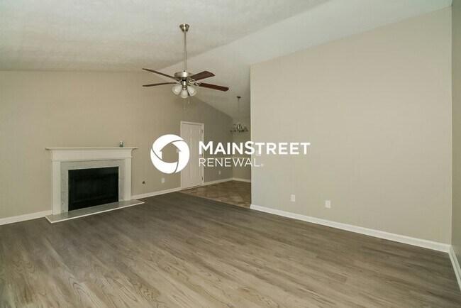 Building Photo - 3 Bedroom Pet-Friendly Home in Ellenwood, GA with Main Street Renewal