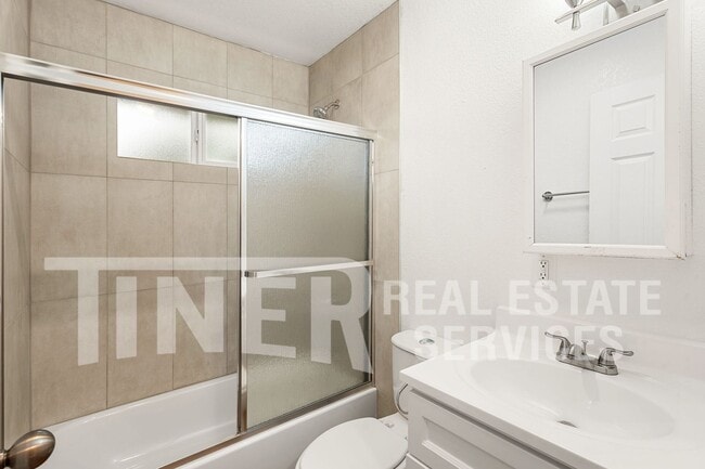 Building Photo - 7520 Schreiner St