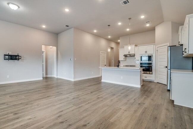 Building Photo - 7015 Hopper Ct