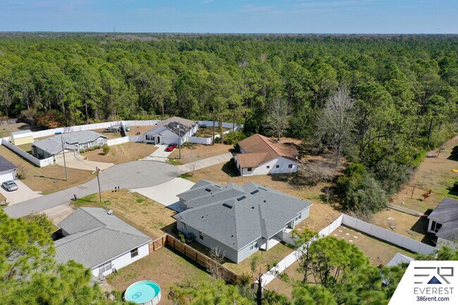 Building Photo - 6 Unison Ct