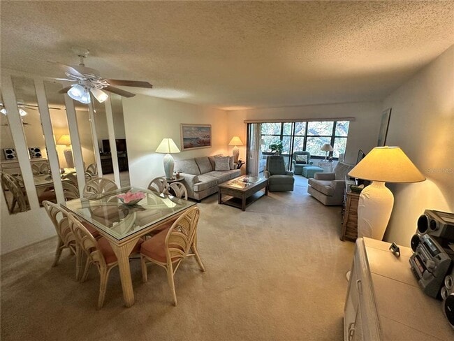 Building Photo - 346 Springdale Dr