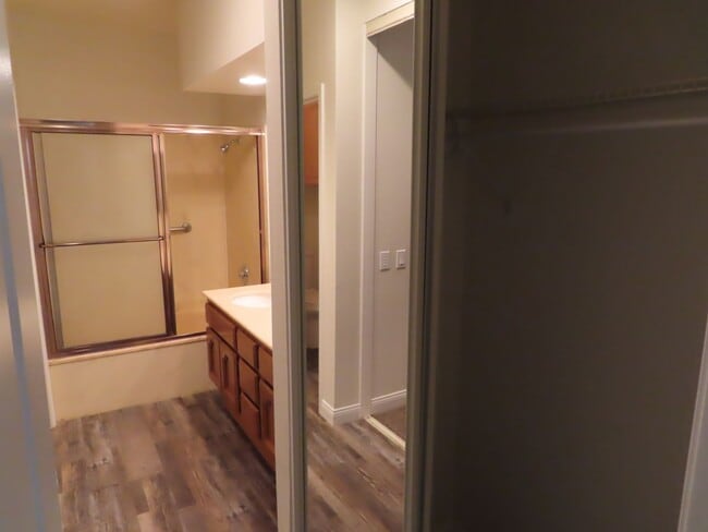 Building Photo - Resort Style Living in Mission Valley - 2 ...