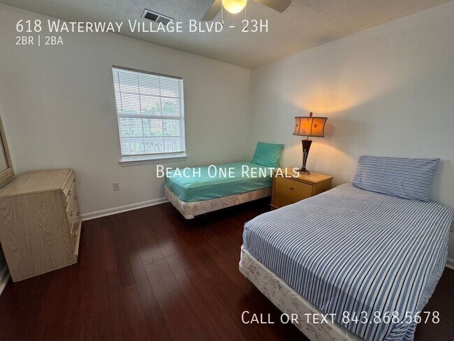 Building Photo - 618 Waterway Village Blvd