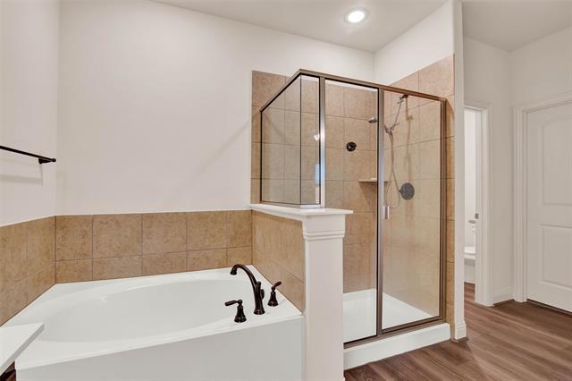 Building Photo - 7839 Ashwood Dr