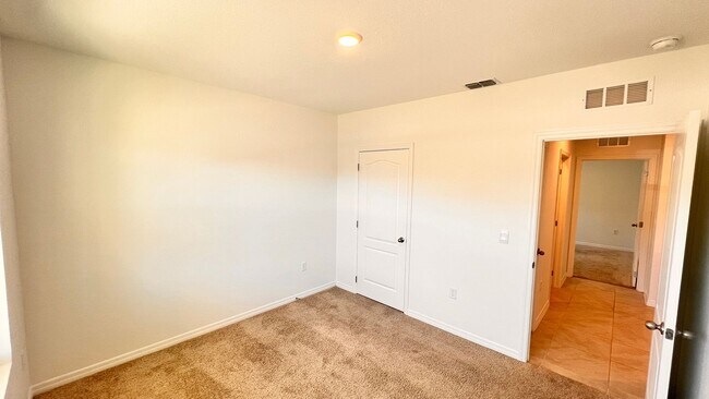 Building Photo - Spacious 3 Bedroom / 2 Bathroom Home in Mt Dora’s Timberwalk Community – AVAILABLE NOW!