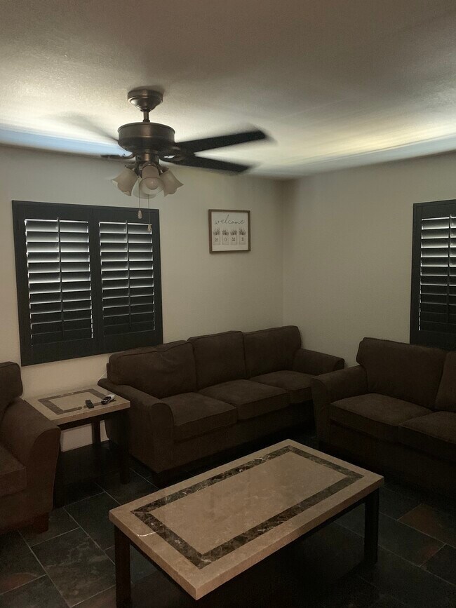 Building Photo - 130 W 106th St