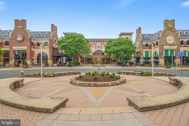 Building Photo - 22664 Amberjack Square