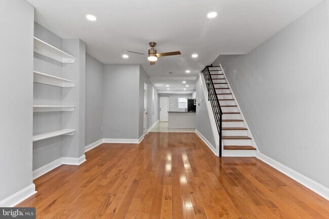 Building Photo - 1602 S LeCount St