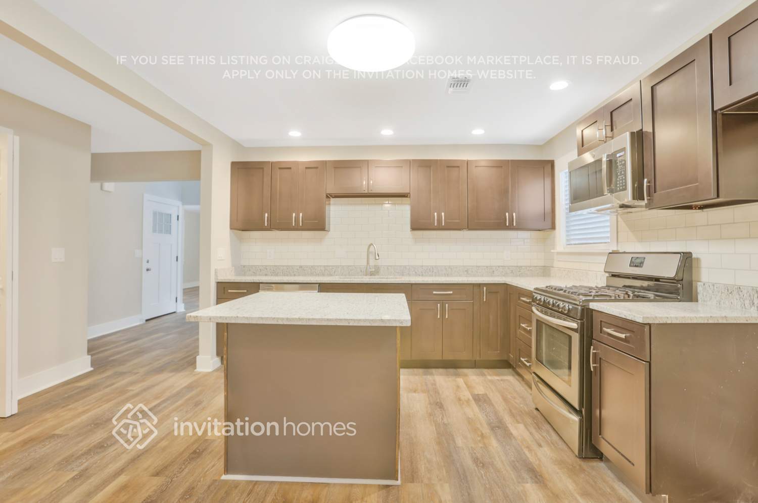 Building Photo - 4648 N Landing Dr